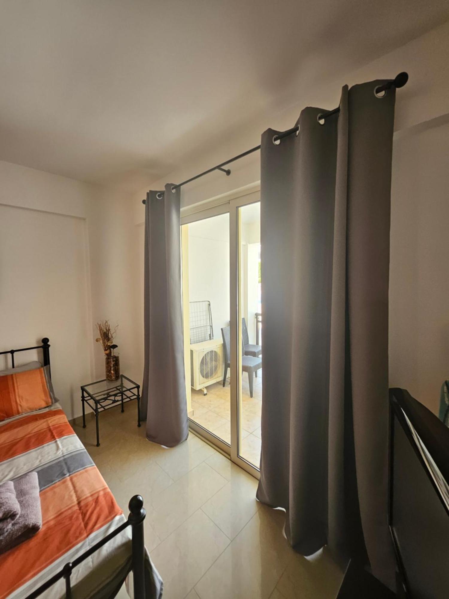 With Shower E5, Full Kitchen, Poolside, Free Wifi Apartman